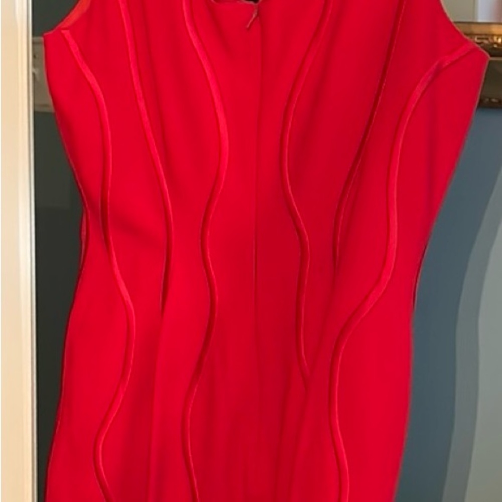 Super Sexy Dress for Christmas Parties etc.
Ann Tjian for Kenar, Size 8 - Picture 2 of 4